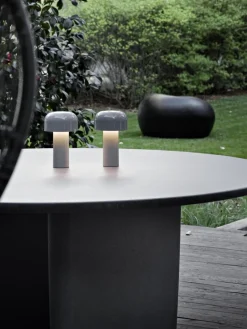 Clearance Lámpara de mesa LED pequeña regulable Bellhop, portátil Lámparas De Mesa|Lámparas De Techo