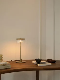 Online Lámpara de mesa LED pequeña soplada regulable Blossi, portátil Lámparas De Mesa|Lámparas De Techo