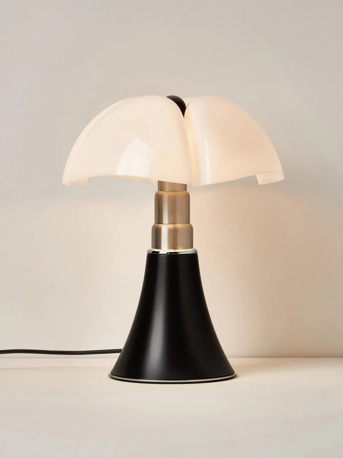 Lámparas De Mesa|Lámparas De Techo>Martinelli Luce Lámpara de mesa LED regulable Pipistrello Marrón oscuro mate