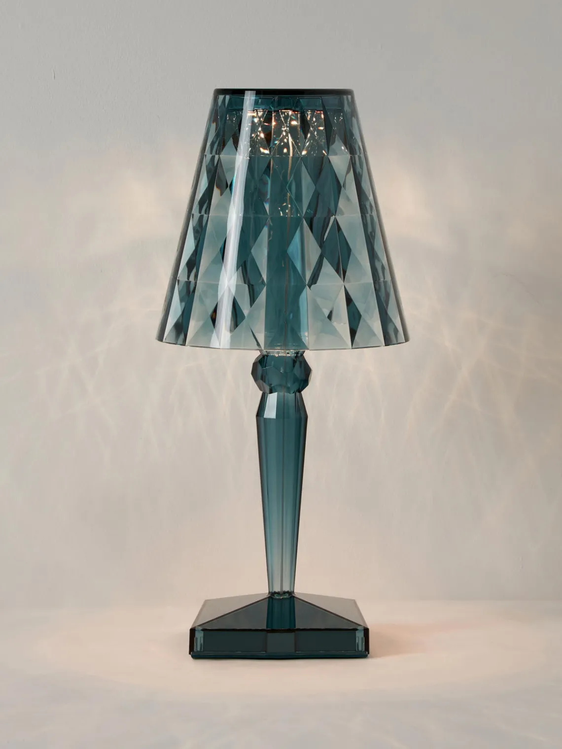 Lámparas De Mesa De Exterior|Lámparas De Techo>Kartell Lámpara de mesa LED regulable Big Battery, Al 37 cm Azul petróleo