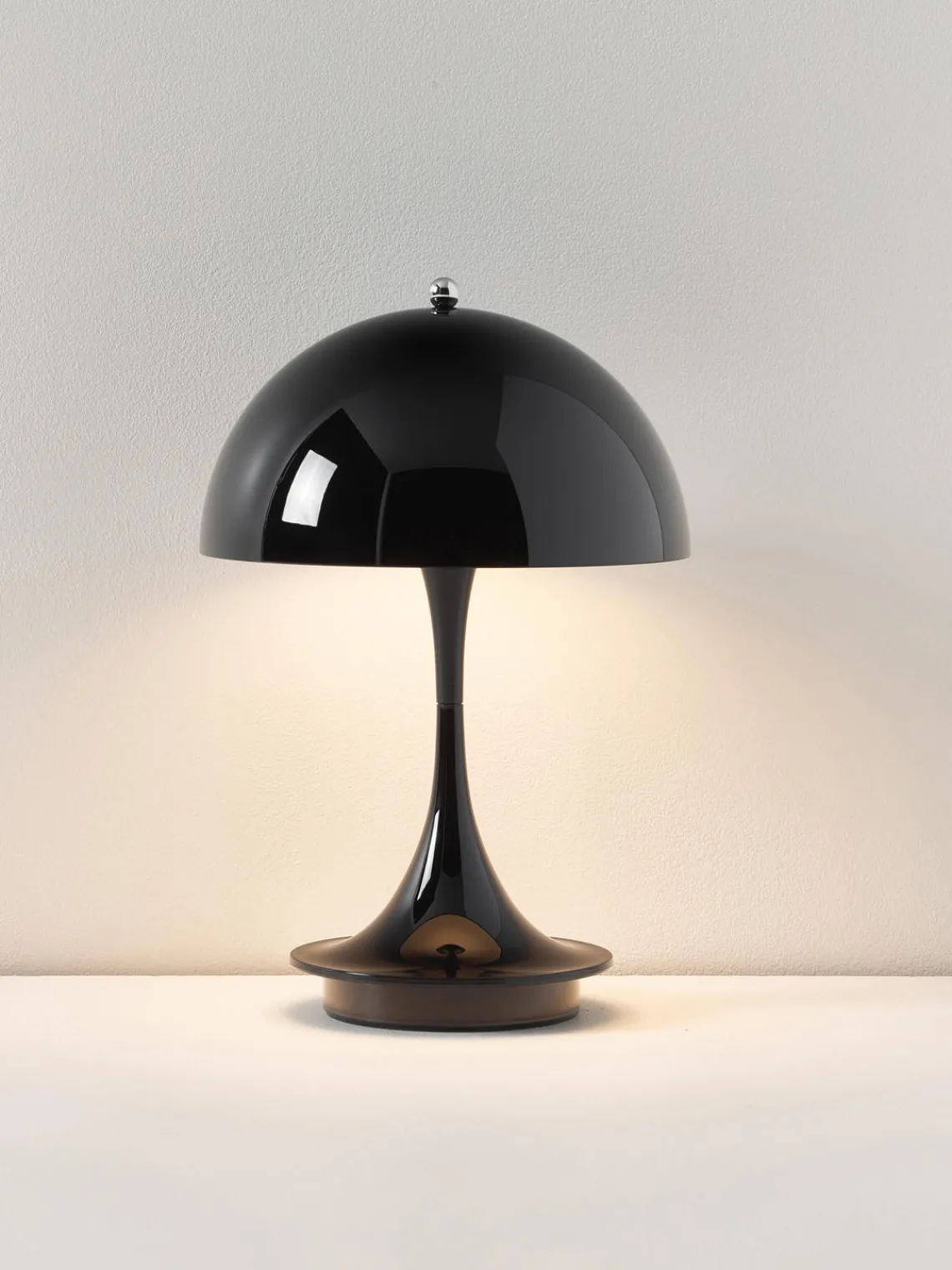 Lámparas De Mesa|Lámparas De Techo>Louis Poulsen Lámpara de mesa LED regulable Panthella de diseño Verner Panton, 24 cm, portátil Plástico negro