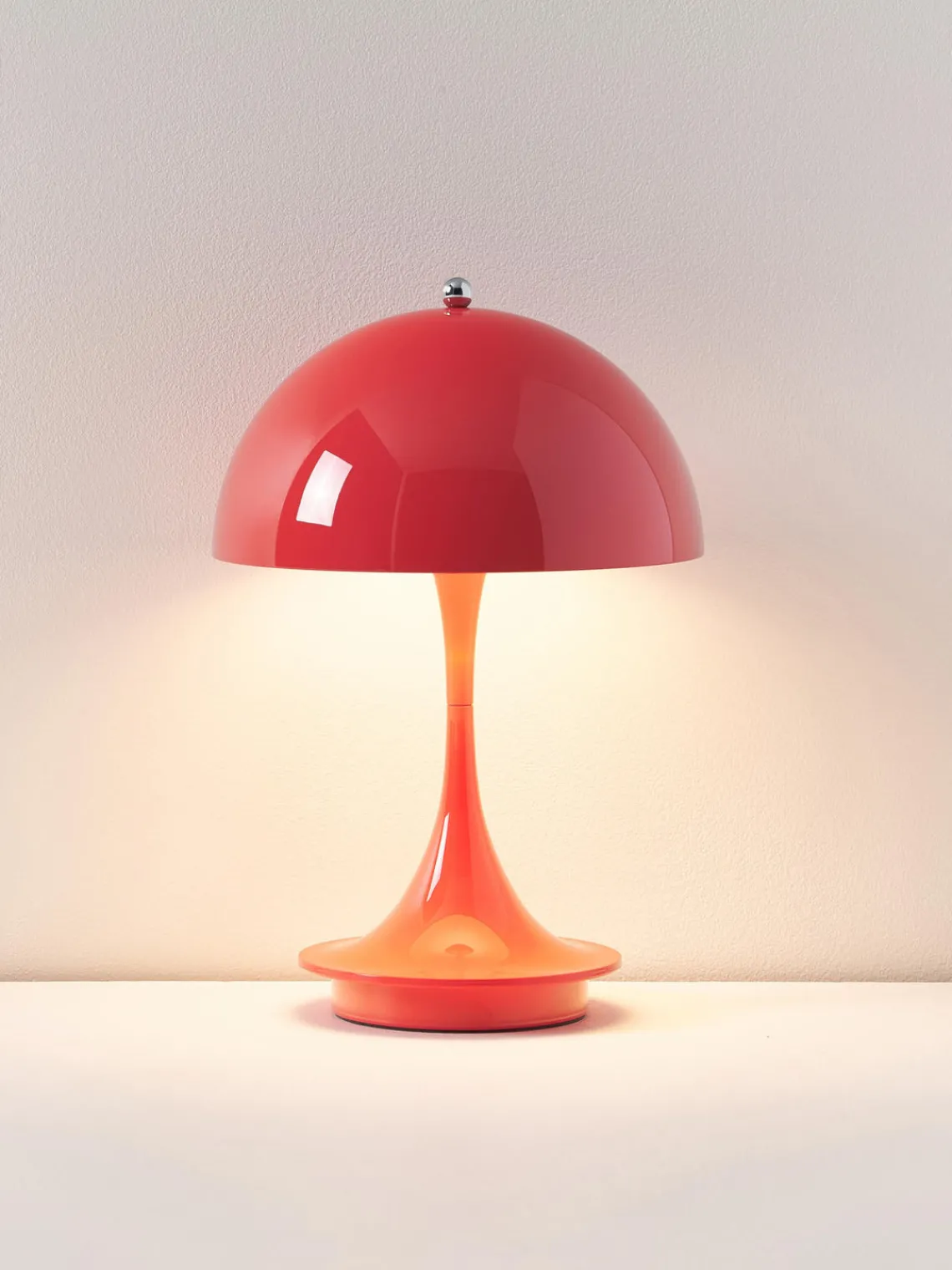 Lámparas De Mesa|Lámparas De Techo>Louis Poulsen Lámpara de mesa LED regulable Panthella de diseño Verner Panton, 24 cm, portátil Plástico rojo coral