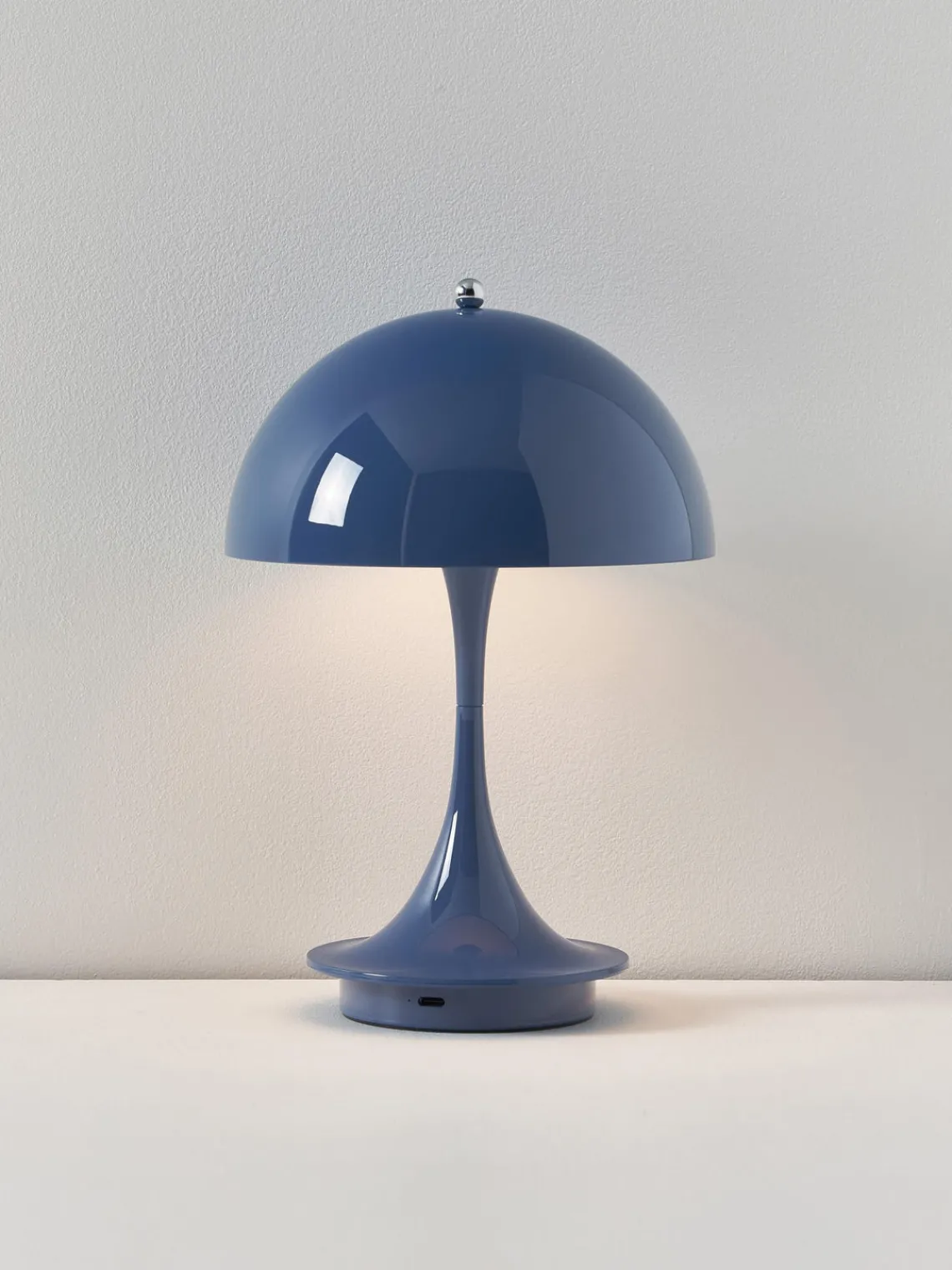 Lámparas De Mesa|Lámparas De Techo>Louis Poulsen Lámpara de mesa LED regulable Panthella de diseño Verner Panton, 24 cm, portátil Plástico azul