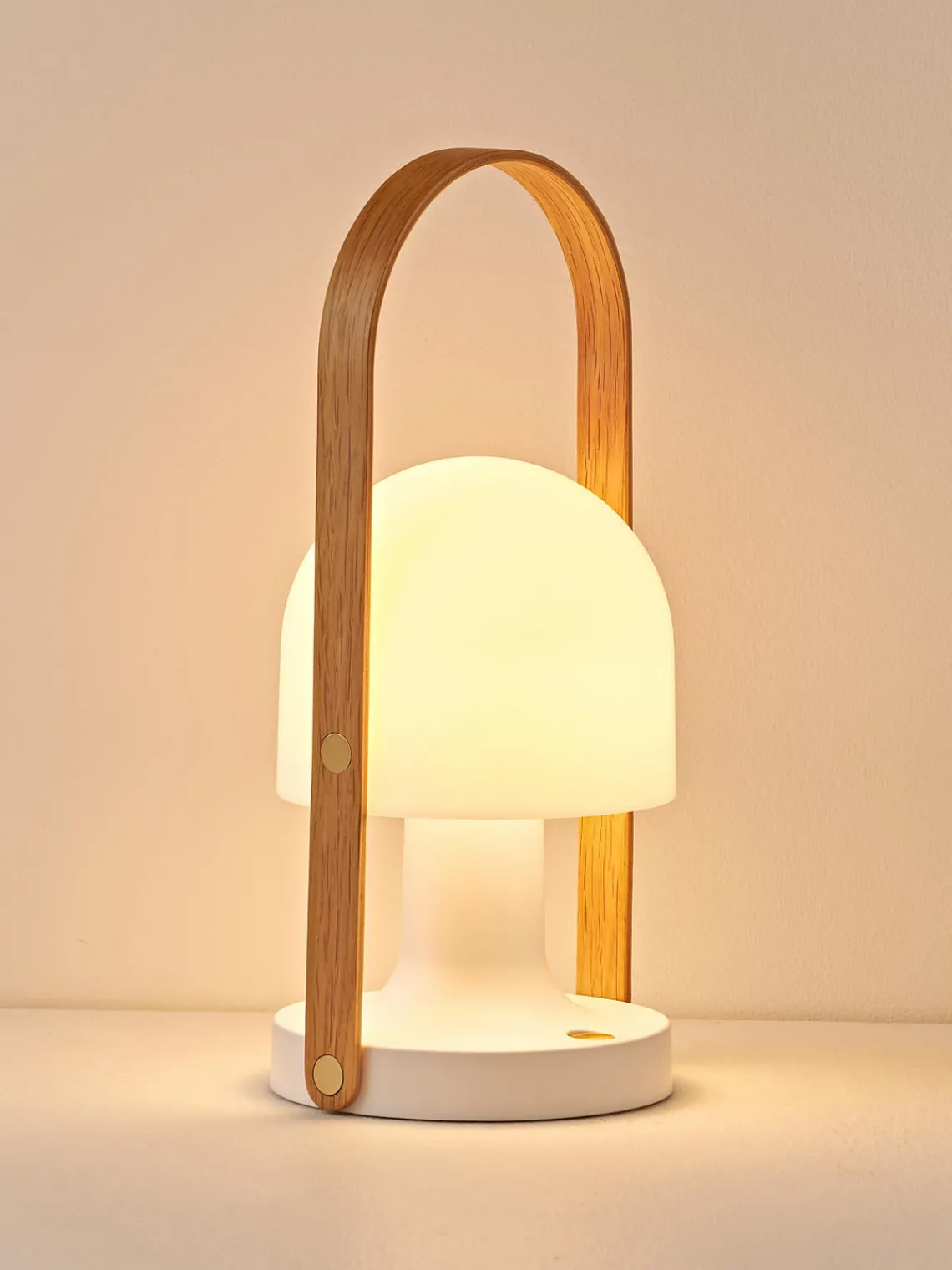 Lámparas De Mesa|Lámparas De Techo>Marset Lámpara de mesa LED regulable Followme, con pantalla orientable Blanco, madera de roble