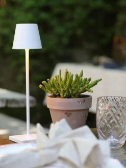Lámparas De Mesa De Exterior|Lámparas De Techo></noscript>Zafferano Lámpara de mesa LED regulable Poldina, portátil Blanco mate