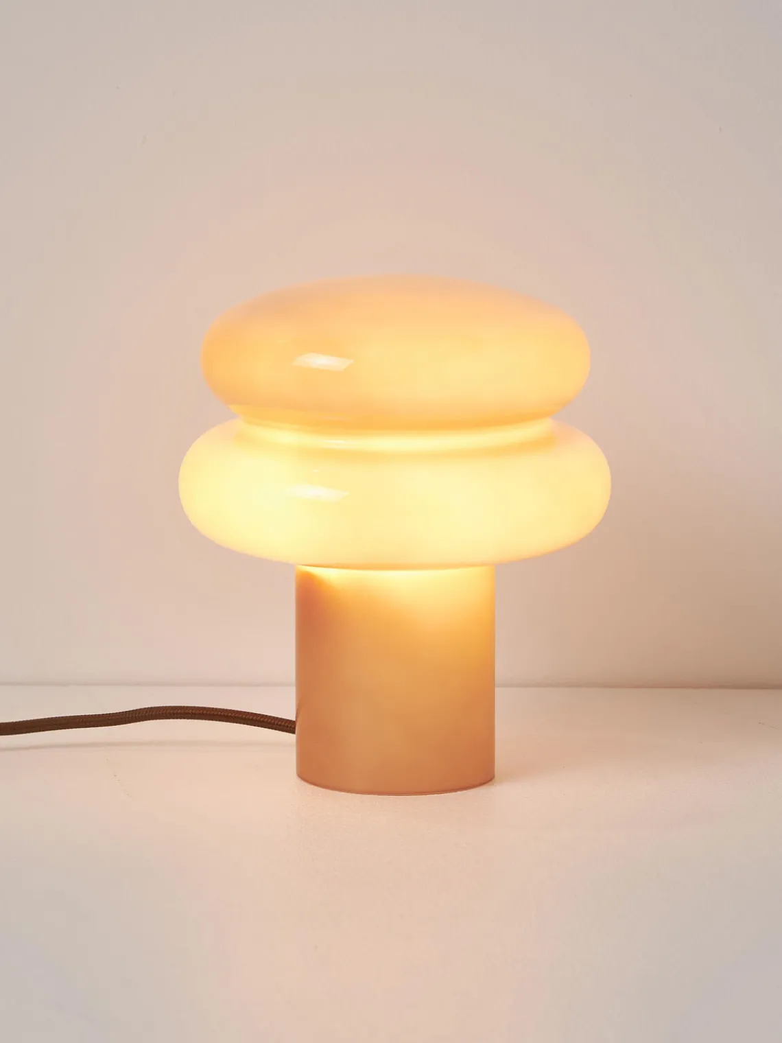 Discount Lámpara de mesa pequeña de vidrio opalino Baya Lámparas De Mesa|Lámparas De Techo