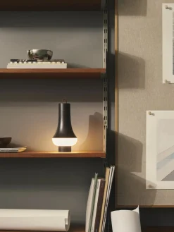 Lámparas De Mesa|Lámparas De Techo>Louis Poulsen Lámpara de mesa pequeña LED regulable Tomoshi, portátil Gris antracita, blanco