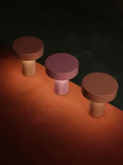 Clearance Lámpara de mesa pequeña LED regulable Kamal, pórtatil Lámparas De Mesa|Lámparas De Techo