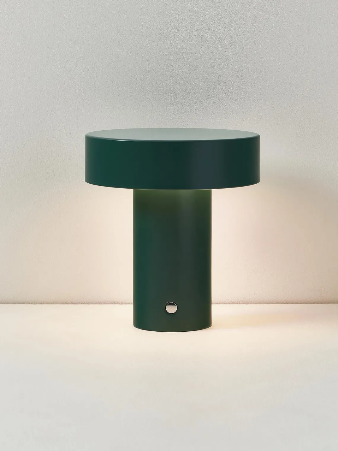 Lámparas De Mesa|Lámparas De Techo>Westwing Collection Lámpara de mesa pequeña LED regulable Kamal, pórtatil Verde oscuro