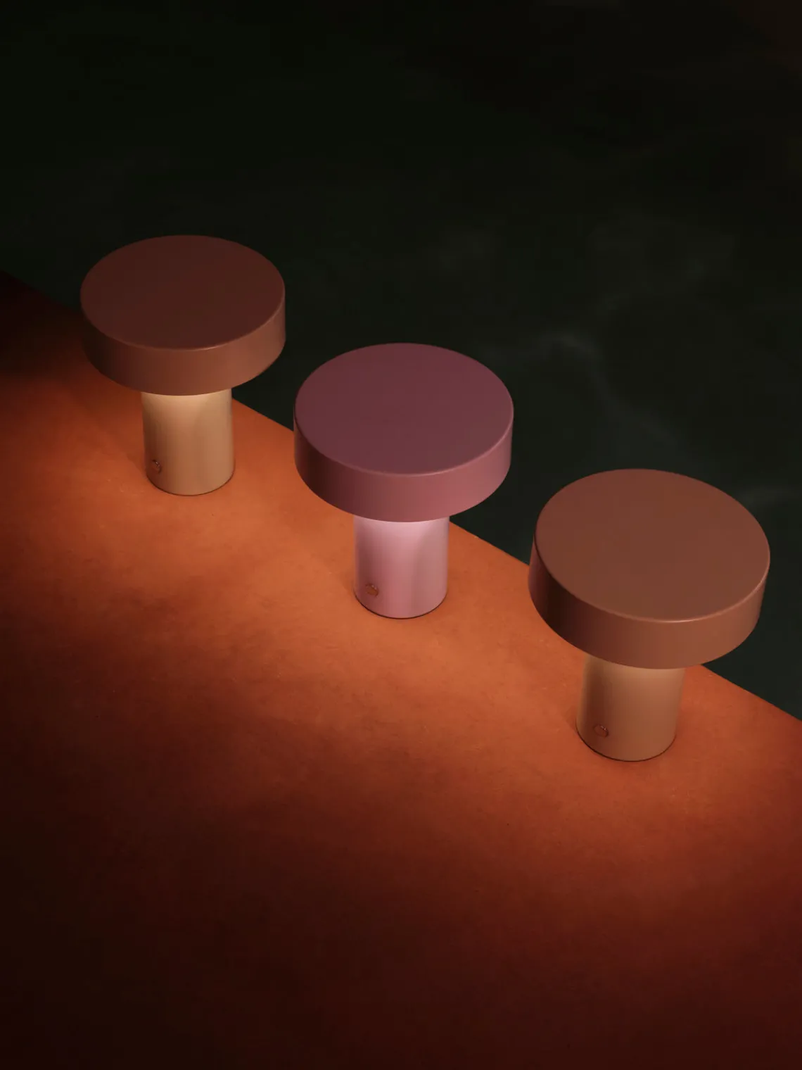 Best Lámpara de mesa pequeña LED regulable Kamal, pórtatil Lámparas De Mesa|Lámparas De Techo