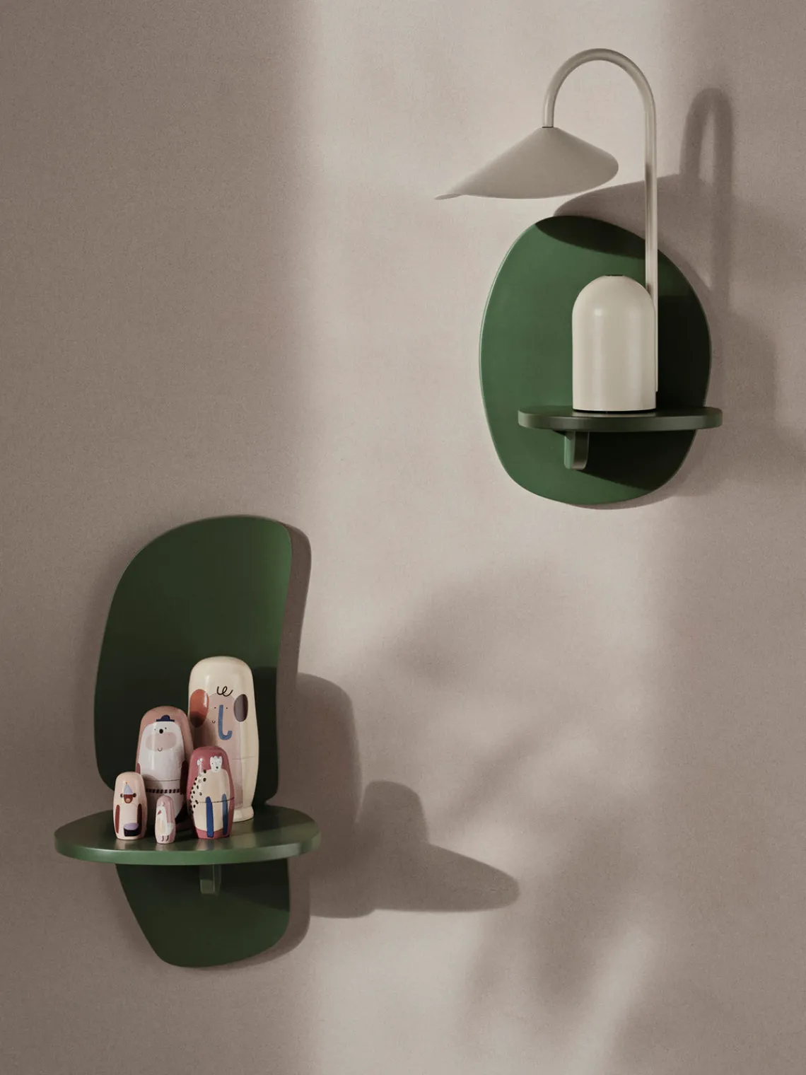 Lámparas De Mesa|Lámparas De Techo>Ferm Living Lámpara de mesa pequeña LED regulable Arum, portátil Blanco Off White