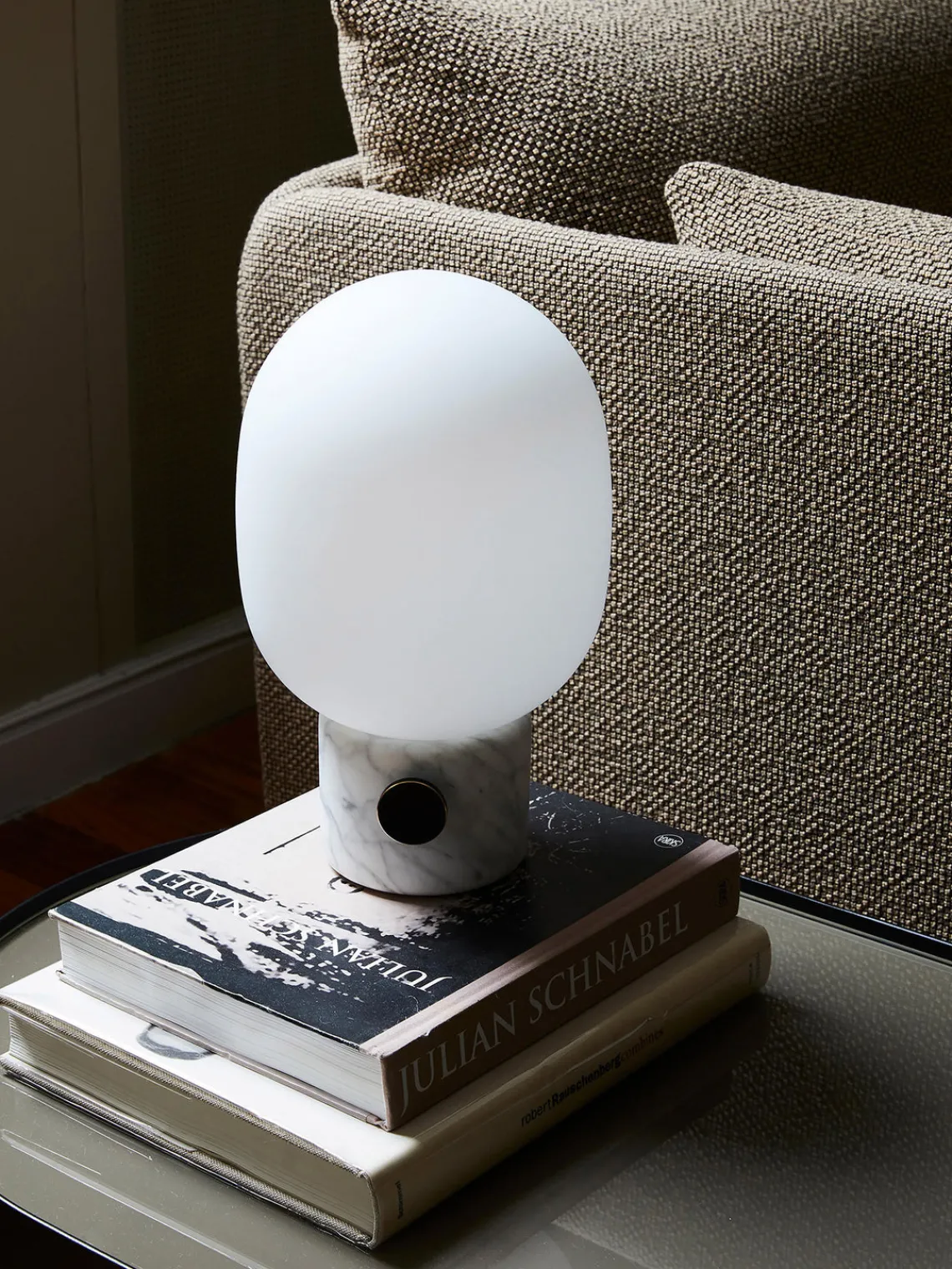 Lámparas De Mesa|Lámparas De Techo>Audo Copenhagen Lámpara de mesa pequeña regulable JWDA, 32 cm Blanco, mármol gris claro