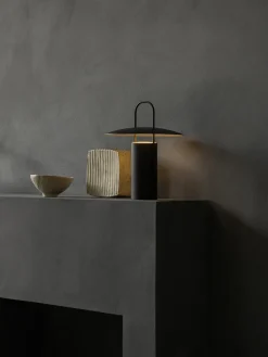 Clearance Lámpara de mesa regulable LED Ray, con puerto USB Lámparas De Mesa De Exterior|Lámparas De Mesa De Exterior