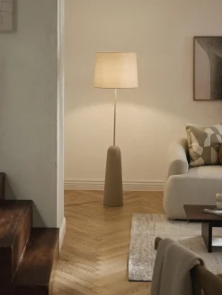 Hot Lámpara de pie con base de cemento Kaya Lámparas De Pie|Lámparas De Techo