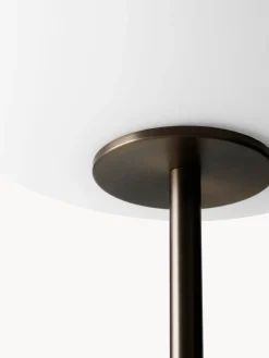 Lámparas De Pie|Lámparas De Techo></noscript>Audo Copenhagen Lámpara de pie de vidrio soplado JWDA Blanco, mármol gris, plateado