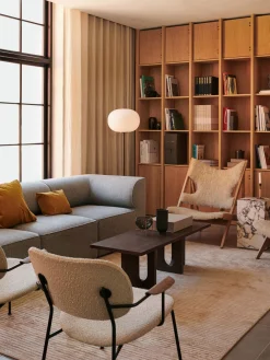 Lámparas De Pie|Lámparas De Techo></noscript>Audo Copenhagen Lámpara de pie de vidrio soplado JWDA Blanco, mármol gris, plateado