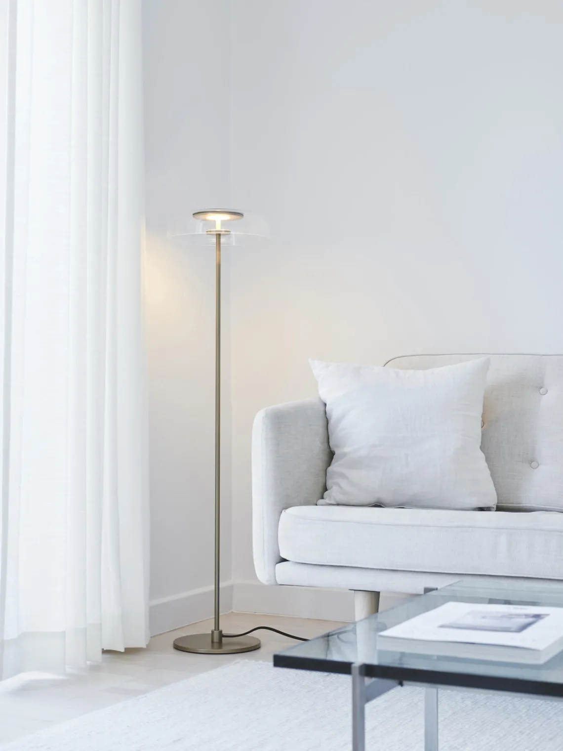 Hot Lámpara de pie LED pequeña soplada regulable Blossi, portátil Lámparas De Pie|Lámparas De Techo