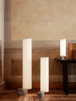 Lámparas De Pie|Lámparas De Techo>GUBI Lámpara de pie LED regulable con base de mármol Unbound, tamaños diferentes Mármol gris oscuro y blanco