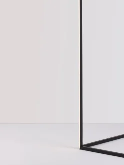 Outlet Lámpara de pie LED V-line Lámparas De Pie|Lámparas De Techo