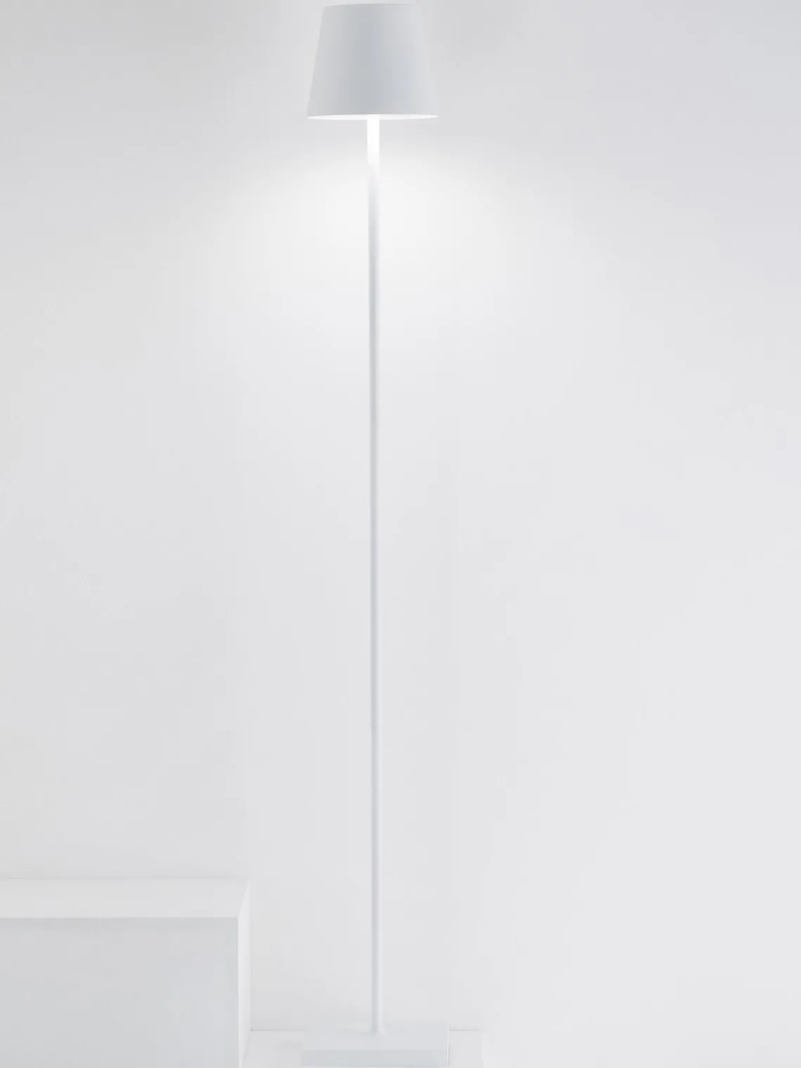 Lámparas De Pie|Lámparas De Techo>Zafferano Lámpara de pie pequeña LED regulable Poldina, altura regulable Blanco mate