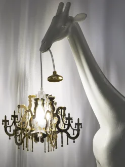 Lámparas De Pie|Lámparas De Techo></noscript>Qeeboo Lámpara de pie pequeñav Giraffe in Love