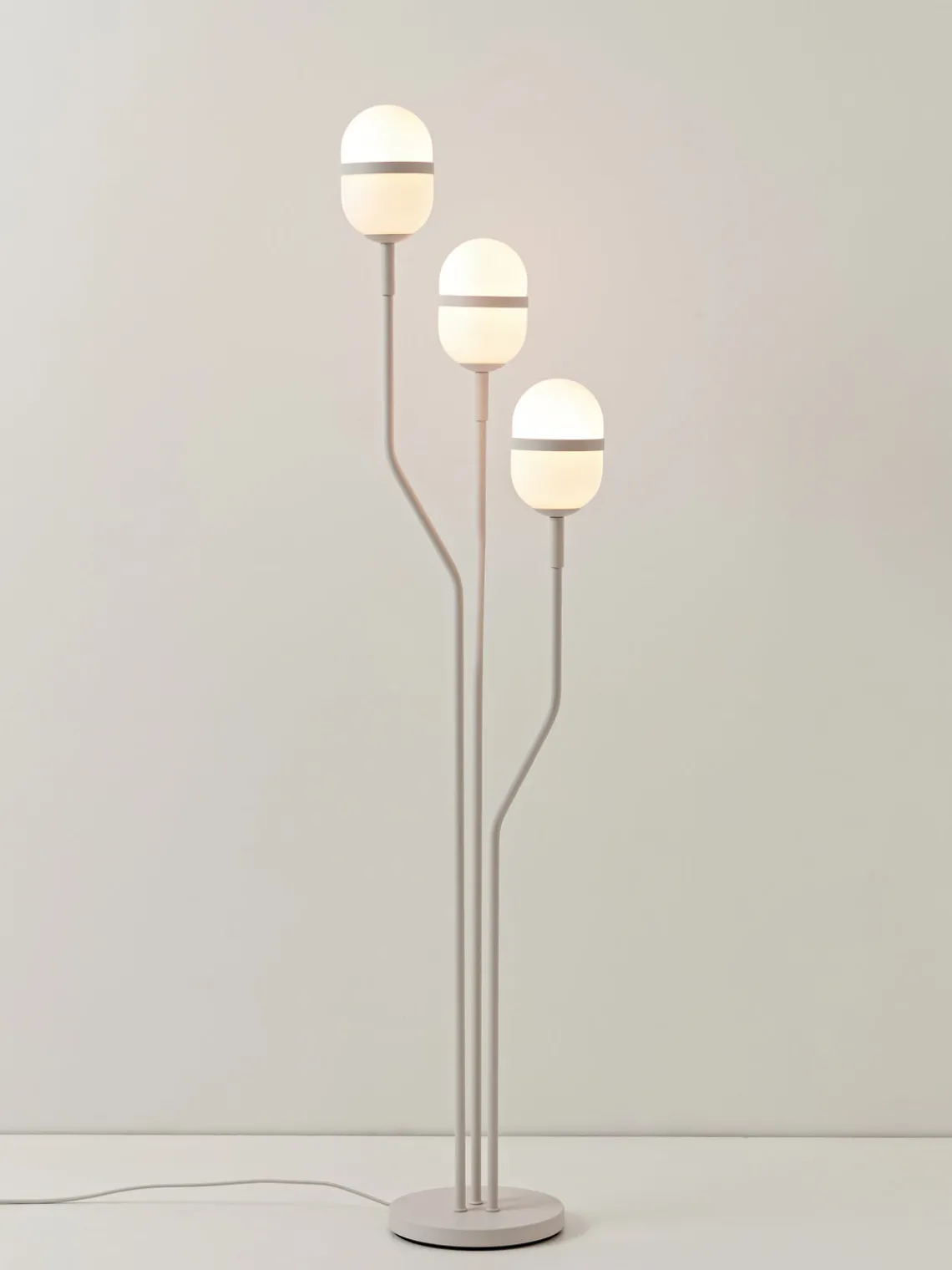 Lámparas De Pie|Lámparas De Techo>Westwing Collection Lámpara de pie Yasna Gris claro mate