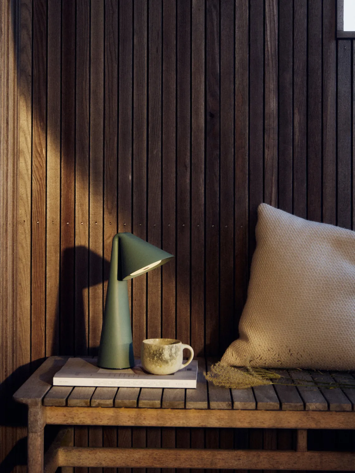 Clearance Lámpara de sobremesa LED regulable Ami, portátil Lámparas De Mesa|Lámparas De Techo