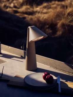 New Lámpara de sobremesa LED regulable Ami, portátil Lámparas De Mesa|Lámparas De Techo