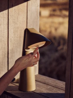 New Lámpara de sobremesa LED regulable Ami, portátil Lámparas De Mesa|Lámparas De Techo