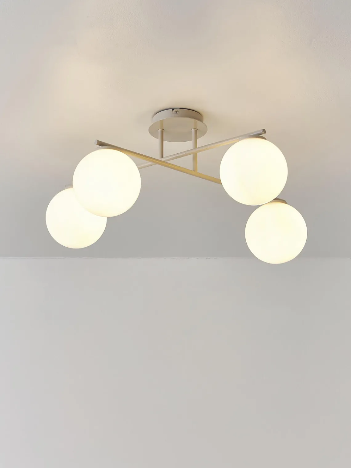 Plafones|Lámparas De Techo>Westwing Collection Lámpara de techo de vidrio opalino Atlanta