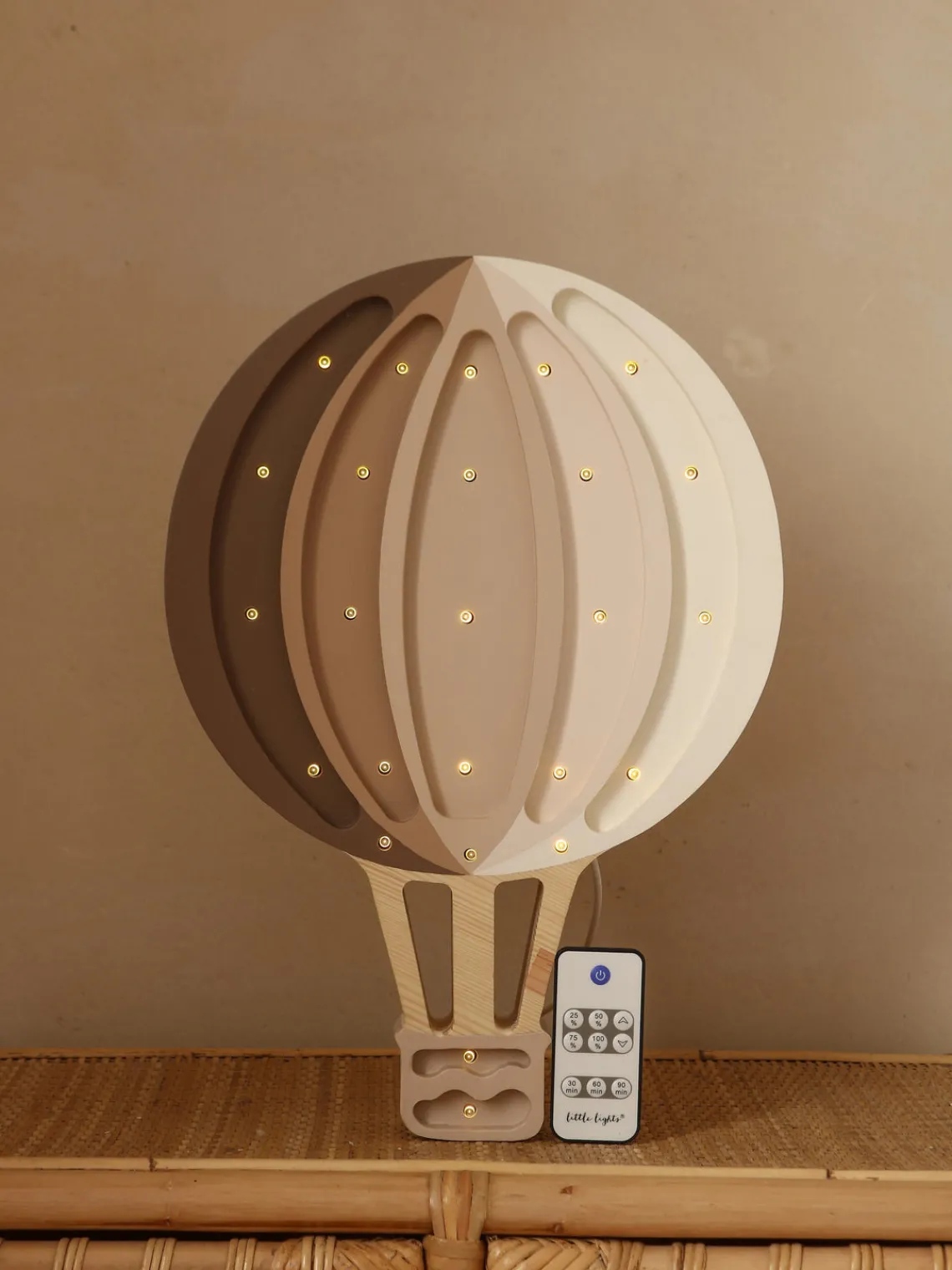 Decoración Infantil|Lámparas Infantiles>Little Lights Lámpara infantil LED artesanal regulable Hot Air Baloon, con función de temporizador y control remoto Taupe, beige claro, blanco