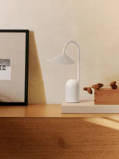 Best Lámpara LED de mesa pequeña regulable Arum, portátil Lámparas De Mesa|Lámparas De Techo