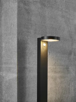 New Lámpara solar de suelo Rica, con sensor de movimiento Lámparas De Techo|Iluminación Exterior