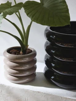 Maceteros|Jarrones></noscript>Westwing Collection Maceta de gres pequeña Rudi, 16 cm Taupe brillante