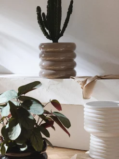 Maceteros|Jarrones>Westwing Collection Maceta de gres Rudi, 30 cm Gris pardo brillante