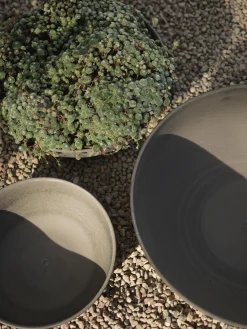 Maceteros|Jarrones></noscript>DBKD Macetas Out, 3 uds. Greige