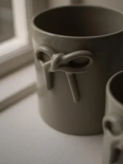 Maceteros|Jarrones></noscript>DBKD Macetero de cerámica Bow, 14 cm Beige claro brillante