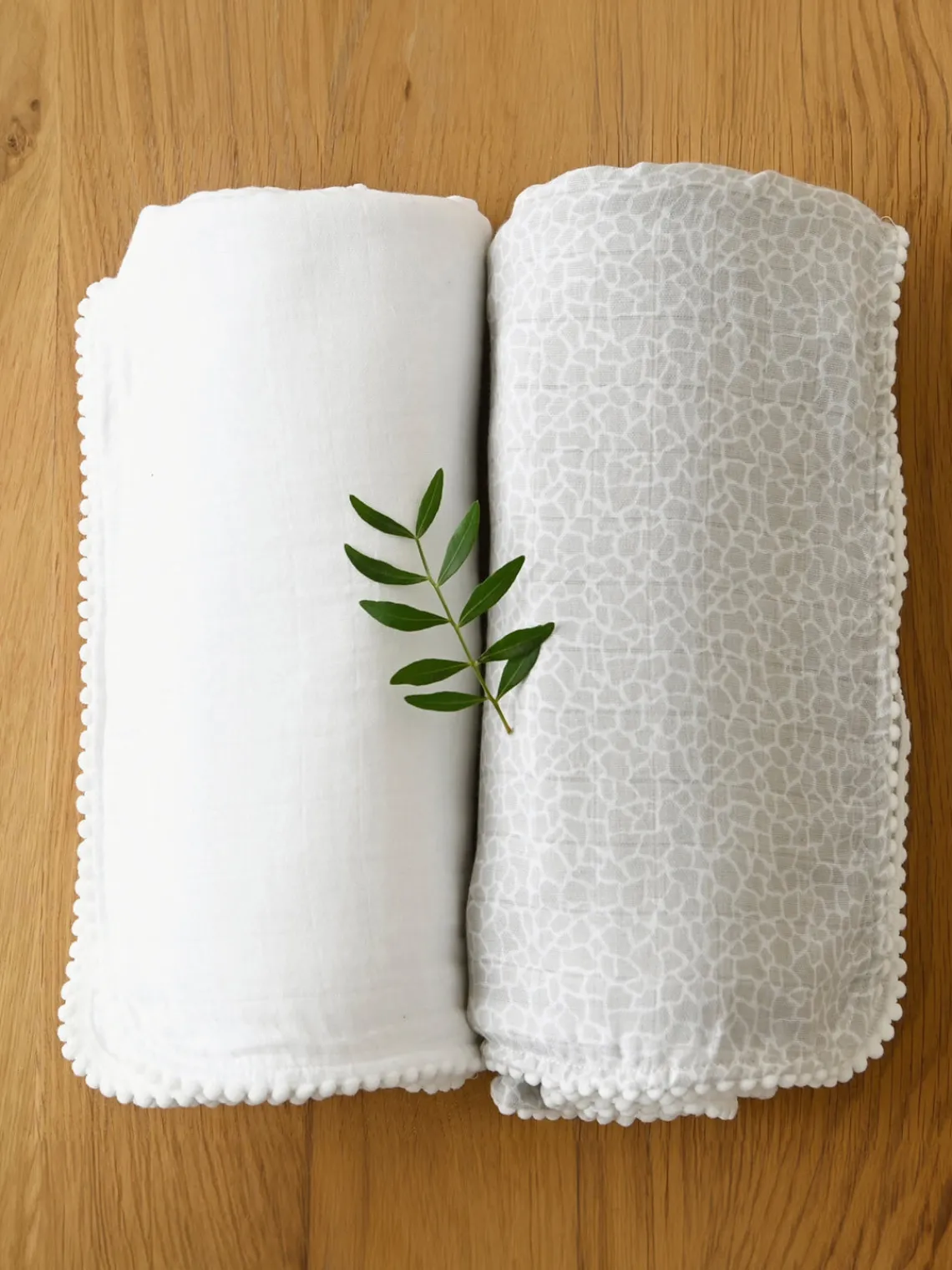 Muselinas Y Pañales De Tela|Decoración Infantil>Jack o Juno Mantas infantiles Pearl & Giraffe, 2 uds.