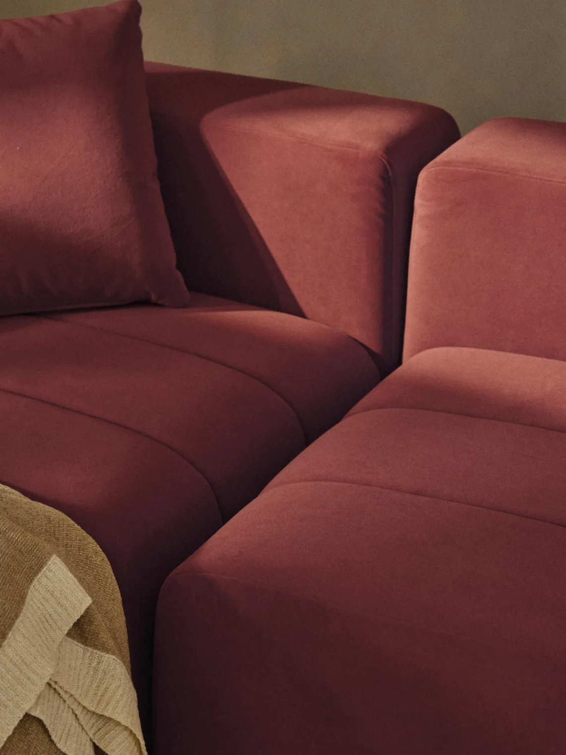Sofás>Westwing Collection Módulo de esquina de terciopelo Lena Terciopelo rojo vino