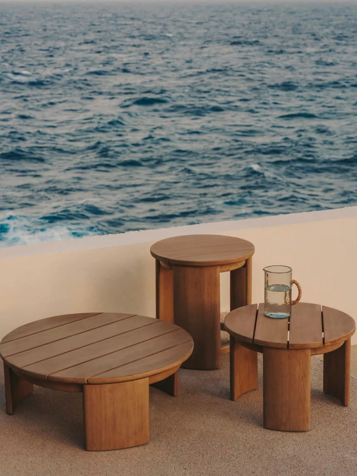 Outlet Mesa auxiliar de jardín redonda de madera de eucalipto Xoriguer Mesas Auxiliares De Jardín|Mesas Auxiliares De JardíN