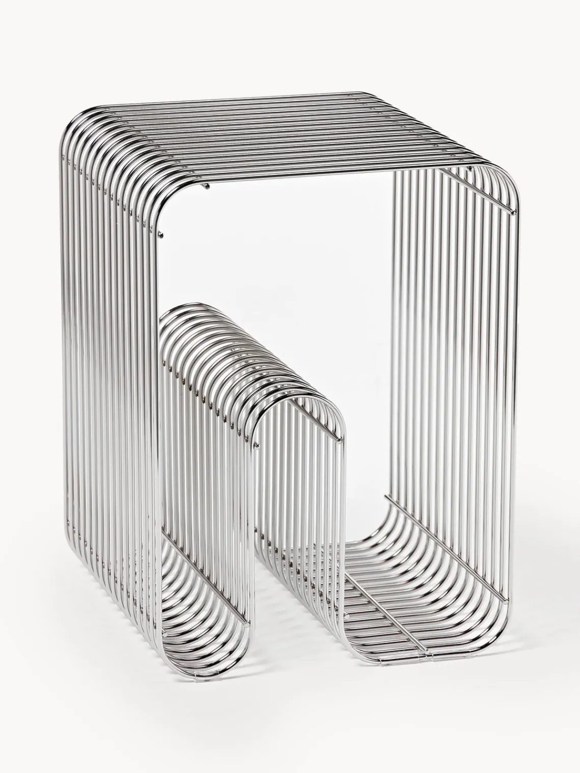 Pufs Y Otomanos|Pufs Y Otomanos>AYTM Mesa auxiliar de metal Curva Plateado brillante