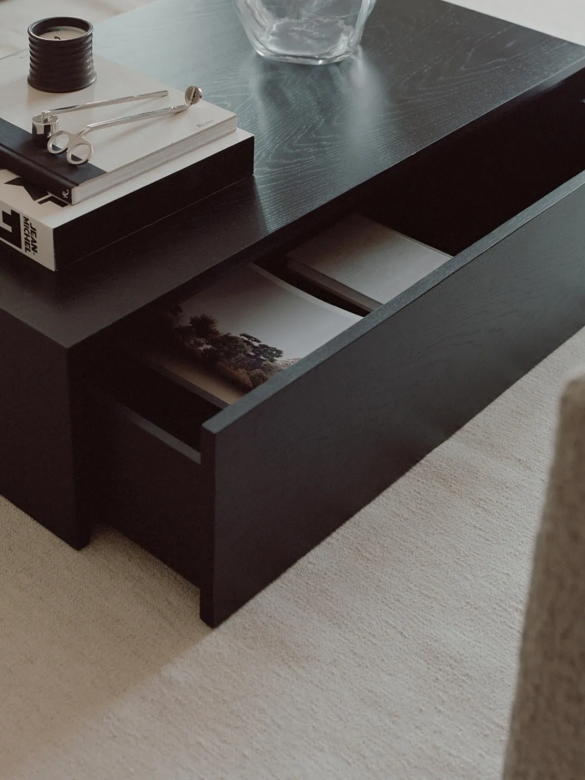 Mesas De Centro|Mesas De Centro>New Works Mesa de centro de madera Mass Madera de roble curtida en negro