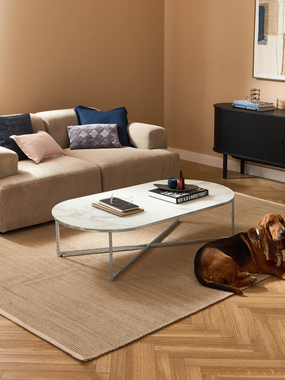 Mesas De Centro|Mesas De Centro>Westwing Collection Mesa de centro ovalada con tablero de vidrio en look mármol Antigua Aspecto mármol blanco, plateado brillante