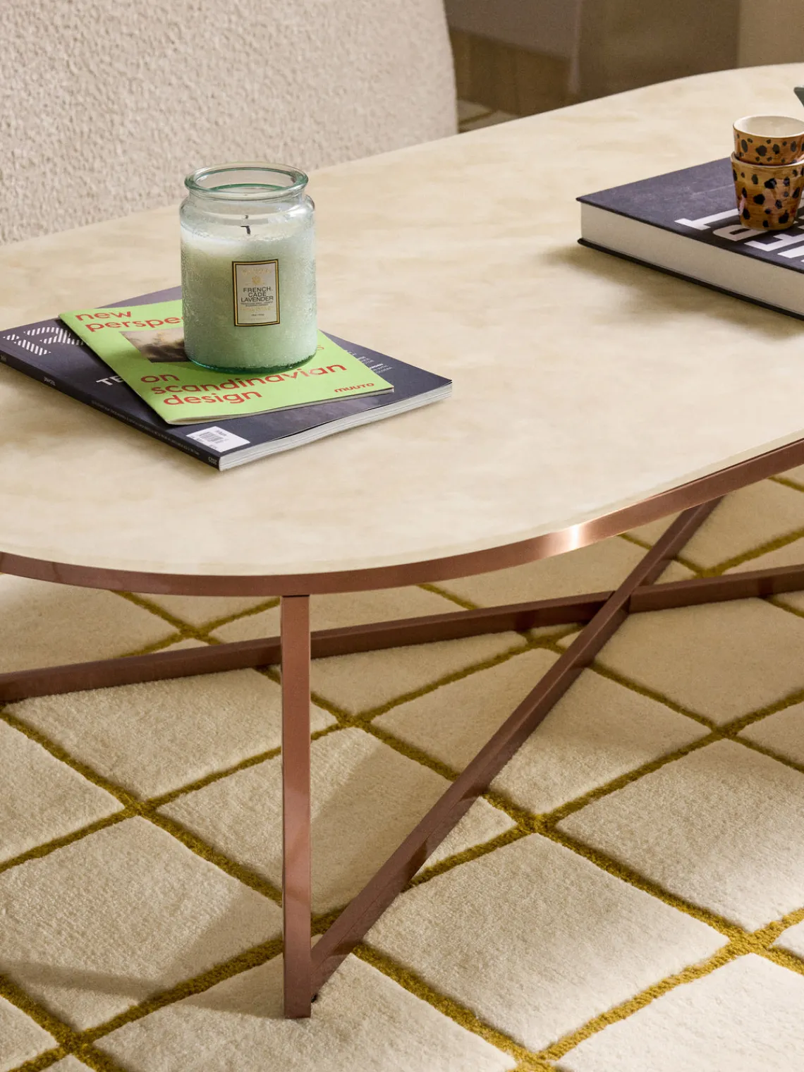 Best Mesa de centro ovalada con tablero de vidrio en look mármol Antigua Mesas De Centro|Mesas De Centro