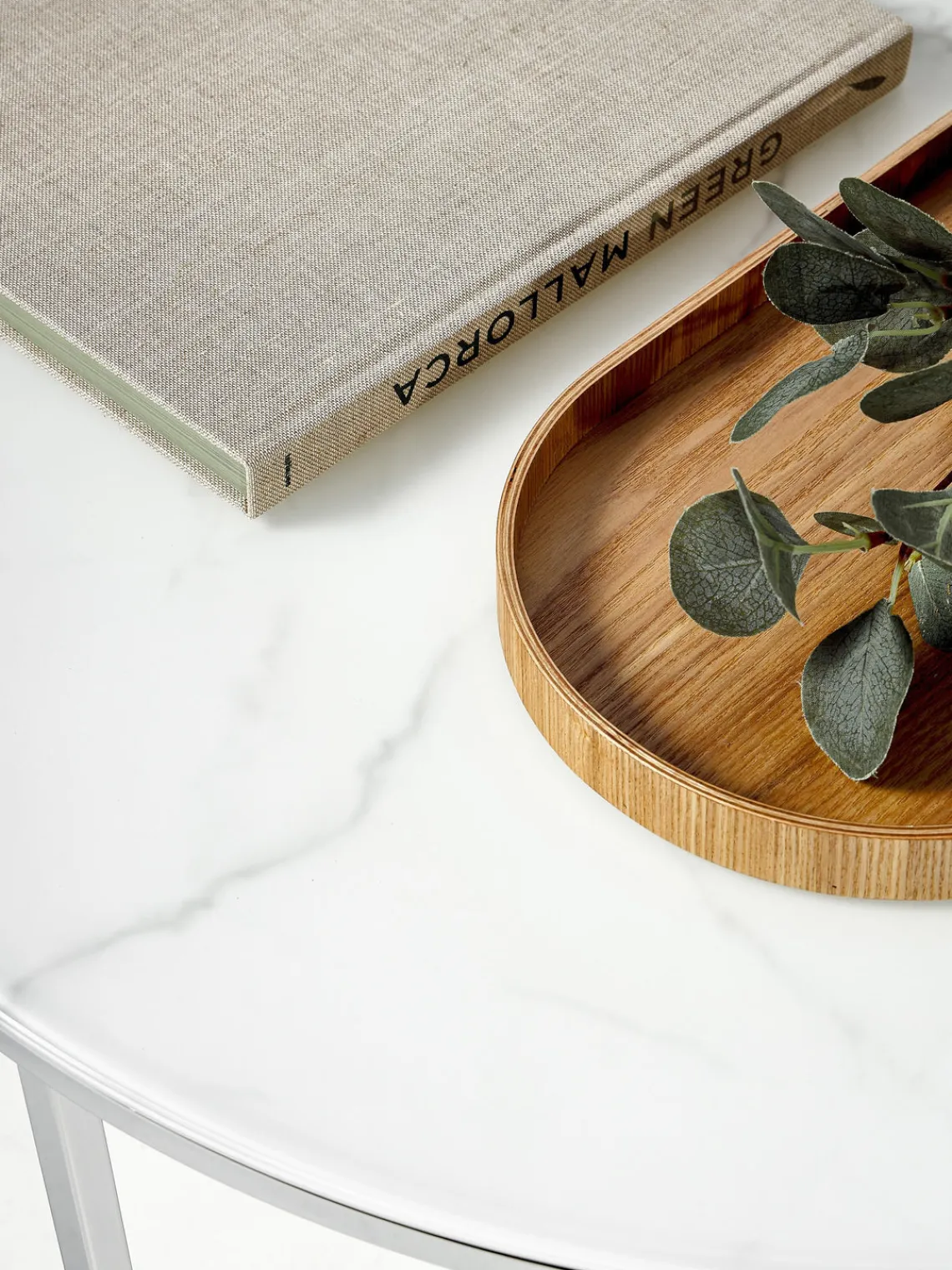 Mesas De Centro|Mesas De Centro>Westwing Collection Mesa de centro redonda con tablero de vidrio en look mármol Antigua Aspecto mármol blanco, plateado brillante