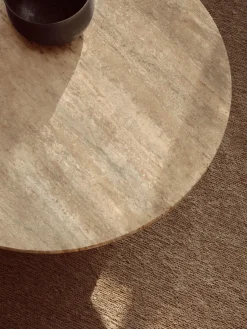 Mesas De Centro|Mesas De Centro>GUBI Mesa de centro redonda de travertino Epic, Ø 60 cm Travertino beige