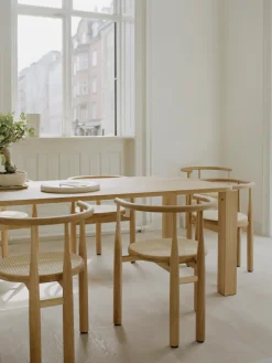 Mesas De Comedor|Mesas De Comedor>New Works Mesa de comedor de madera de roble Atlas, tamaños diferentes Madera de roble lacada en claro