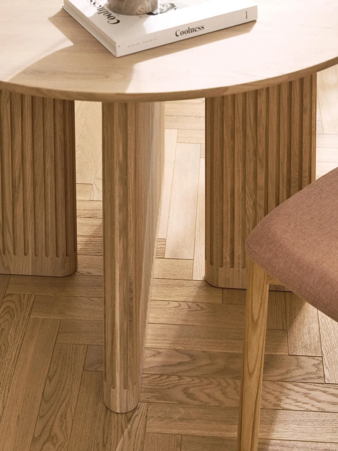 Mesas De Comedor|Mesas De Comedor>Westwing Collection Mesa de comedor redonda de madera de roble Jolka, tamaños diferentes Madera de roble lacada