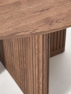 Mesas De Comedor|Mesas De Comedor></noscript>Westwing Collection Mesa de comedor redonda de madera de roble Jolka, tamaños diferentes Madera de roble lacada en marrón oscuro