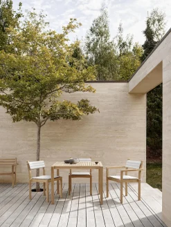 Mesas De Jardín|Mesas De Jardí­N>Carl Hansen & Søn Mesa de jardín de madera de teca AH901, 100 x 99 cm